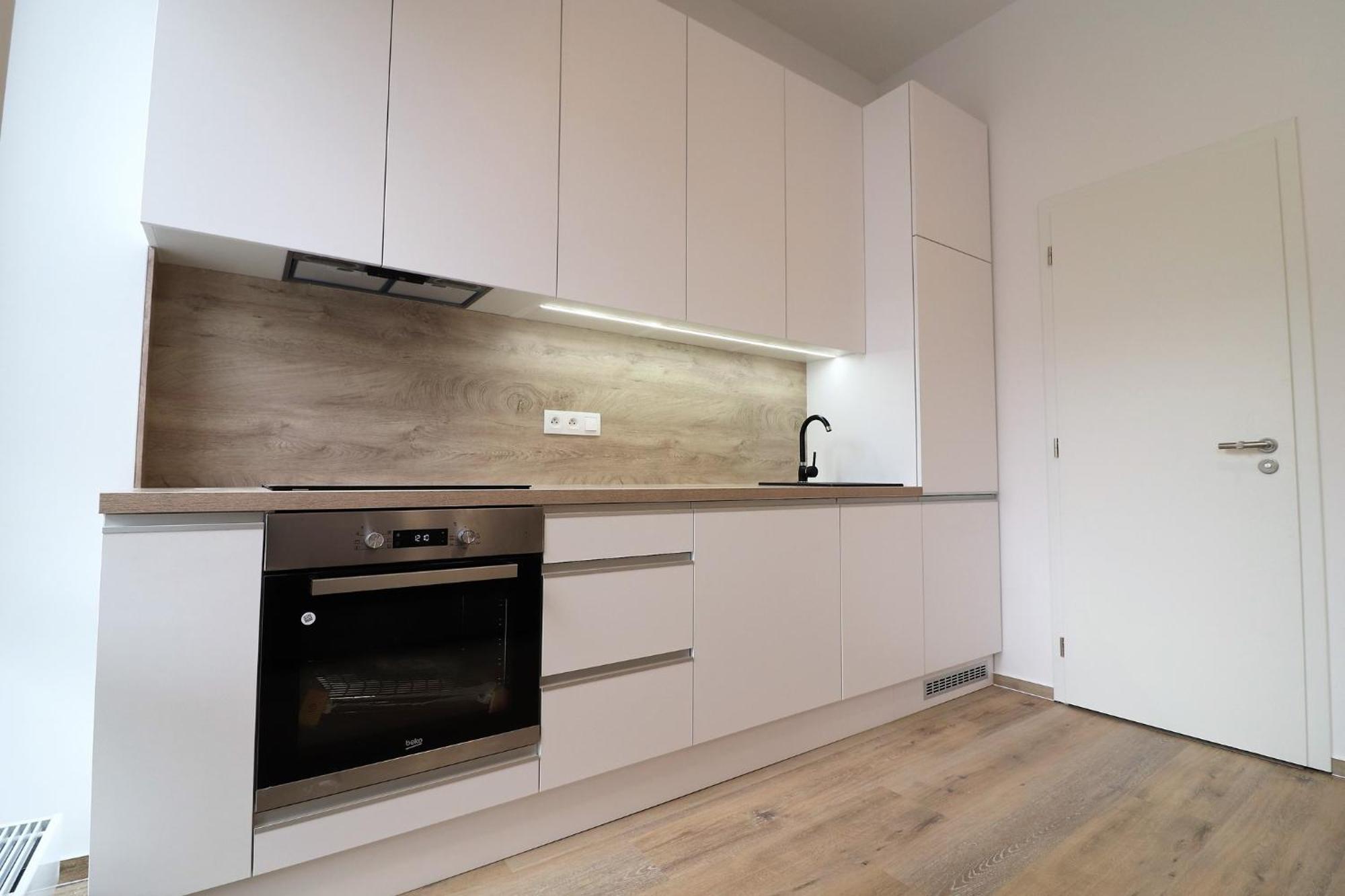 Park Tower Apartment V Centru Zlina Luaran gambar