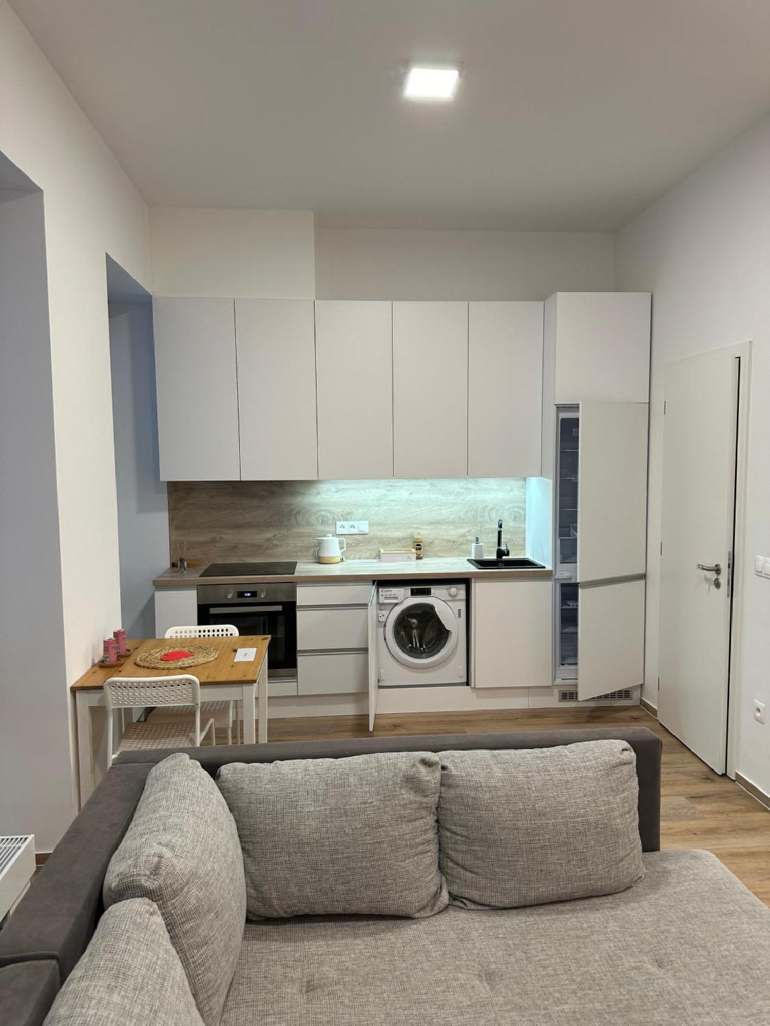Park Tower Apartment V Centru Zlina Luaran gambar